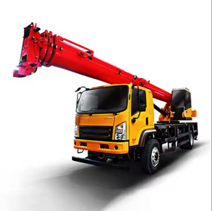 Grúa Montada en <span class=keywords><strong>Camión</strong></span> de <span class=keywords><strong>12</strong></span> <span class=keywords><strong>Toneladas</strong></span> Económica STC120T4 para Proyectos de Construcción - Product Image 1