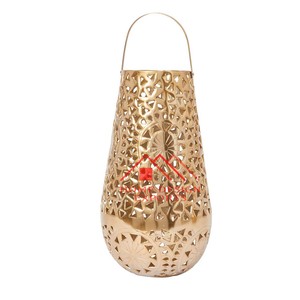 El Mejor Precio Exclusivo para lámpara de farol de vela de diseño en relieve de aluminio dorado antiguo, la última mesa de decoración del hogar hecha de Metal - Product Image 1