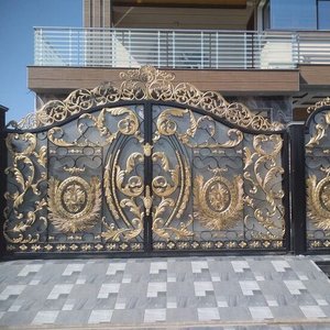 Grandeur Ironworks Puertas batientes dobles a medida Hierro forjado de estilo europeo para entradas majestuosas de casas y villas - Product Image 1