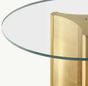 أطقم غرف طعام فاخرة بتصميم حديث يمتص صناعة أدوات أصلية من الساسانية طاولة طعام مستديرة من النحاس المطلي باللون الدالتون الطبيعي طاولة من الزجاج الشفاف - Product Image 3