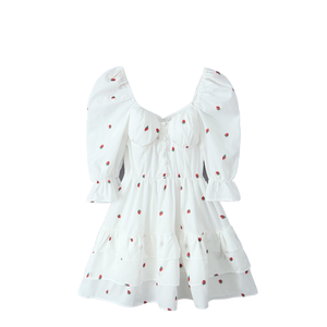 Robe courte blanche à imprimé fraises, manches bouffantes, col carré, coupe trapèze, écologique, décontractée, été, impression numérique - Product Image 1