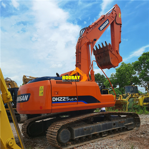 รถขุดไฮดรอลิกตีนตะขาบ Doosan DH225LC-7 มือสอง ปี 2018 รุ่น 22 ตัน พร้อมมอเตอร์ แบริ่ง และเกียร์บ็อกซ์ อุปกรณ์ก่อสร้าง - Product Image 3