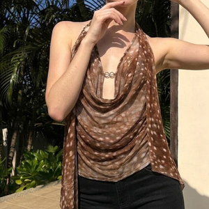 Camisole en mousseline respirante à col en V pour femme, imprimé animal et bretelles spaghetti, style sexy et clubbing - Product Image 1