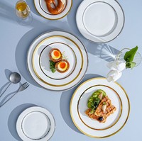 Assiette en céramique blanche personnalisée avec logo pour restaurant, 6/8/10 pouces, bord doré, assiette en porcelaine ronde, assiettes de présentation pour la décoration de mariage et de fête