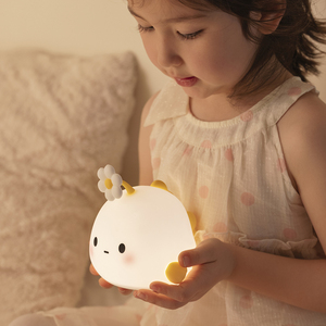 Lampu malam LED silikon, lampu silikon silikon ikan untuk tidur anak perempuan, lampu malam kamar tidur Baterai hangat cahaya putih - Product Image 3