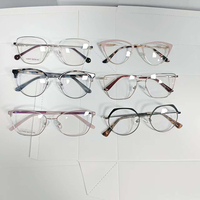 Montures de lunettes polygonales fines en métal pour femmes, bicolores, en alliage, pour verres correcteurs, vente en gros, stock en vrac