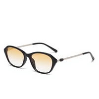 Lunettes de soleil œil-de-chat vintage à motif pièce de monnaie, protection UV400, verres unis, inspirées d'Instagram