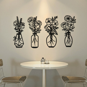 Jarrón de Pared Vertical de Metal con Diseño Art Deco para Sala de Estar, Fondo Dorado y Negro, Juego de 4 Piezas - Product Image 5