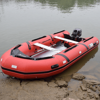 Bateau de pêche gonflable en PVC de 0,9 mm pour sports nautiques, avec design rigide anti-collision, pour les sports nautiques et l'utilisation commerciale