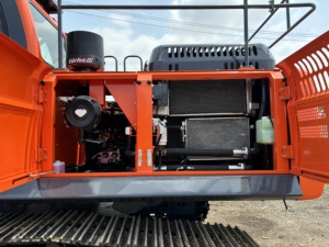 Excavadora de cadenas Doosan DX300LC-9C de 30 toneladas con cucharón de excavación de 1.38m³ de capacidad - Product Image 3