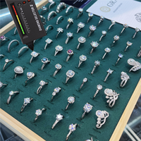 Anillo de Compromiso de Moissanita VVS que Pasa la Prueba de Diamantes, Joyería en Plata Esterlina 925 Chapada en Oro Blanco de 18K para Mujer