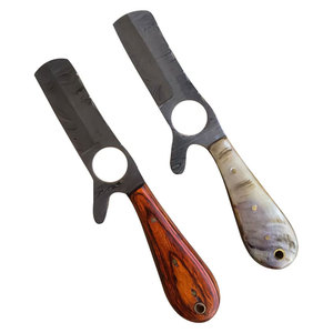 Couteau de chasse artisanal en acier Damas de haute qualité pour le camping en plein air, lame en acier inoxydable avec personnalisation OEM, couteaux de castration - Product Image 1