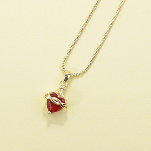 Collar con Colgante de Corazón Pequeño Punk con Piedra Roja, Chapado en Oro de 14k, para el Día de San Valentín o del Día de la Madre, para Mujeres y Niñas - Product Image 2