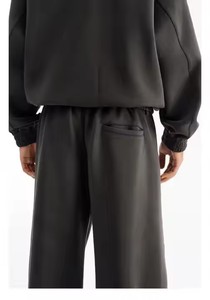 Abbigliamento <span class=keywords><strong>da</strong></span> strada stile Hip Hop <span class=keywords><strong>pantaloni</strong></span> <span class=keywords><strong>da</strong></span> <span class=keywords><strong>uomo</strong></span> in pile con Logo ricamato pesante <span class=keywords><strong>pantaloni</strong></span> <span class=keywords><strong>da</strong></span> Jogger <span class=keywords><strong>da</strong></span> <span class=keywords><strong>uomo</strong></span> in spugna francese - Product Image 3