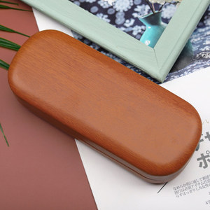 Logo personnalisé PU grain de bois rétro <span class=keywords><strong>étui</strong></span> <span class=keywords><strong>à</strong></span> <span class=keywords><strong>lunettes</strong></span> hommes et femmes personnalité créative <span class=keywords><strong>lunettes</strong></span> boîte de <span class=keywords><strong>lunettes</strong></span> de soleil - Product Image 5