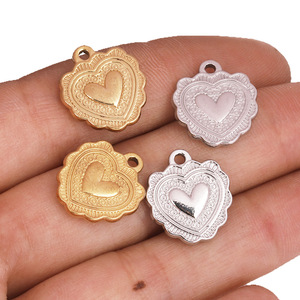 Pendentif en acier inoxydable en forme de cœur avec motif en dentelle, plaqué or et argent, pour la fabrication de bijoux DIY, finition 18K, breloques décoratives - Product Image 2