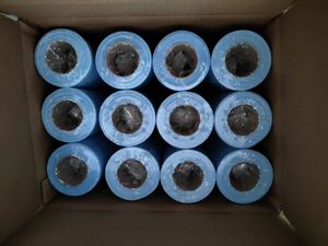 <span class=keywords><strong>Papier</strong></span> de <span class=keywords><strong>table</strong></span> <span class=keywords><strong>d</strong></span>'<span class=keywords><strong>examen</strong></span> médical jetable 6 rouleaux par étui Couvre-lit médical 23.6inchx164feet <span class=keywords><strong>Papier</strong></span> de lit <span class=keywords><strong>d</strong></span>'<span class=keywords><strong>examen</strong></span> blanc ou bleu - Product Image 6