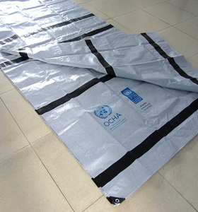 Bâche en polyéthylène ignifuge légère de haute qualité, feuille PE laminée imperméable avec bords renforcés pour usage industriel - Product Image 1