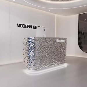 Mostrador de Recepción para Salón de Belleza, de Acero Inoxidable, con Diseño Curvo de Ondas de Agua - Product Image 3