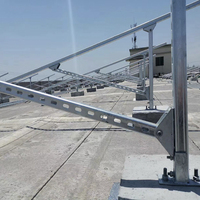 Système de montage au sol solaire Zn-Al-Mg directement de l'usine, profil en acier en forme de C pour les grands projets photovoltaïques, entrepreneurs en travaux d'agrandissement (EPC)