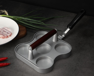 Pressa per Hamburger a 5 Fori in Alluminio Antiaderente con Manico per BBQ e Cucina Casalinga - Product Image 6