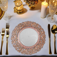 Vente en gros d'assiettes de présentation en plastique PP 13 pouces rose argenté doré plats décoratifs de luxe pour les fêtes