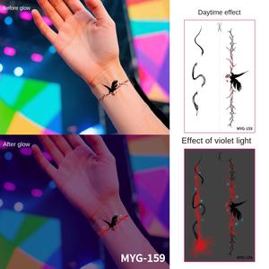 Nueva pulsera <span class=keywords><strong>de</strong></span> Flash mágico incoloro, pegatina <span class=keywords><strong>de</strong></span> tatuaje temporal, diseño fluorescente que cambia <span class=keywords><strong>de</strong></span> Color para el cuerpo <span class=keywords><strong>de</strong></span> los hombres y las mujeres para Bar - Product Image 1