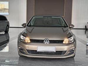 Volkswagen <span class=keywords><strong>Golf</strong></span> 230 <span class=keywords><strong>TSI</strong></span> <span class=keywords><strong>GT</strong></span> Edition 2016, <span class=keywords><strong>5</strong></span> portes, automatique, DSG, transmission intégrale, pneus R18, sièges en tissu, caméra de recul, voitures d'occasion à vendre - Product Image 4
