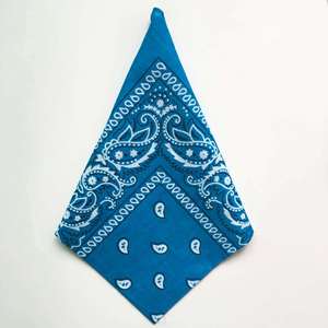 ผ้าพันคอแบบพันรอบแขน เป็นทางเลือกยอดนิยมสำหรับกลุ่มเต้นรำ ศิลปินแนวสตรีท และกลุ่มวัยรุ่นในวงการแฟชั่น - Product Image 6