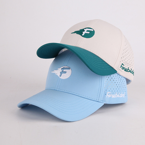 Cappello da Golf Sportivo in Poliestere Impermeabile a 5 Pannelli con Logo Ricamato 3D Personalizzato, Cappellino da Baseball Perforato con Taglio Laser - Product Image 1