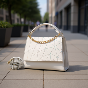 Borsa a Tracolla Geometrica Bianca Fana Eliana con Dettaglio Catena, in Pelle Sintetica Microfibra Impermeabile, 19x6x14 Cm, per Uso Quotidiano Femminile - Product Image 2