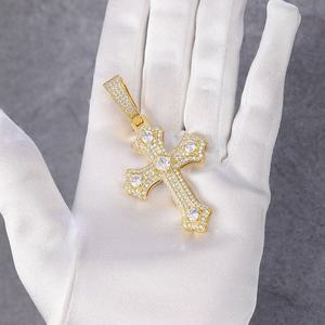 Colgante de Cruz con Diamante Moissanite VVS, Oro Sólido de 18K para Cadena Cubana, Chapado en Cobre - Product Image 1