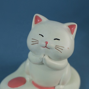 ที่วางโทรศัพท์ตั้งโต๊ะเรซิ่นรูปแมวน่ารัก พับมือได้ ของตกแต่งสไตล์สาวหวาน เหมาะสำหรับนักเรียน ผู้รักแมว - Product Image 1