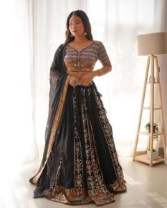 Séquence lourde exclusive et travail de fil Lehenga Choli adapté aux fonctions de mariage des filles et aux événements de fête du fournisseur indien - Product Image 1