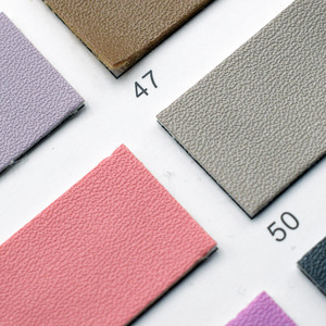 Cuir synthétique gaufré en PVC pour doublure intérieure de chaussures, 47 à 50 couleurs disponibles - Product Image 1