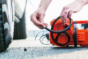 Cric de voiture électrique 5 tonnes 3T 10T 12V Kit de levage hydraulique clé à chocs électrique SUV MPV berline camion pneus <span class=keywords><strong>Garage</strong></span> réparation boîte à outils - Product Image 4