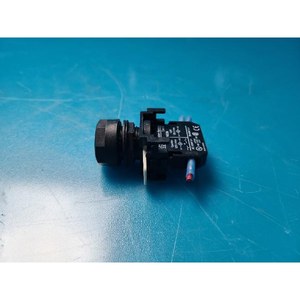 Cadre de plaque de legendation pour bouton-poussoir Eaton E22DE, utilisé comme pièce détachée pour équipement semi-conducteur Legacy - Product Image 5
