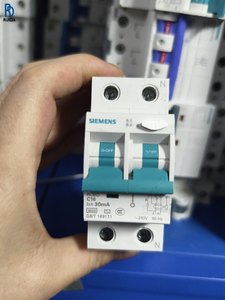 Interruptor Diferencial Residual (RCCB) 5TH8356-1CT16, Dispositivo de Protección Contra Fugas, Sobrecarga y Cortocircuito - Product Image 1