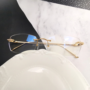 <span class=keywords><strong>แว่นตา</strong></span><span class=keywords><strong>ทอง</strong></span>คำ AU750 <span class=keywords><strong>18k</strong></span> <span class=keywords><strong>ทอง</strong></span>คำแท้สีเหลือง <span class=keywords><strong>แว่นตา</strong></span>แฟชั่นทรงสี่เหลี่ยม ยอดนิยมและขายดี - Product Image 3