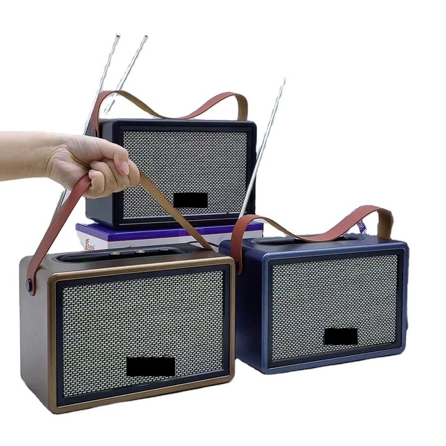 Retro BT Speaker Portable Handheld Radio with Dual Microphones Solar Charging for Outdoor and Home Use