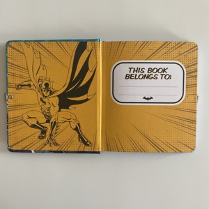 Cuaderno con candado de <span class=keywords><strong>tapa</strong></span> <span class=keywords><strong>dura</strong></span> de papel personalizado al por mayor con bolígrafo de tinta <span class=keywords><strong>invisible</strong></span> Bat Man - Product Image 3