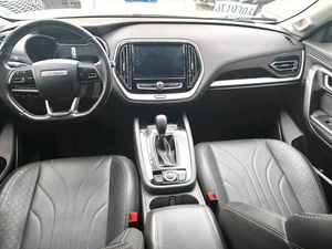 Jetour X70 1.5T DCT SUV Usado de 2019 – SUV Chino Mediano y Espacioso, Techo Panorámico para Exportación - Product Image 5