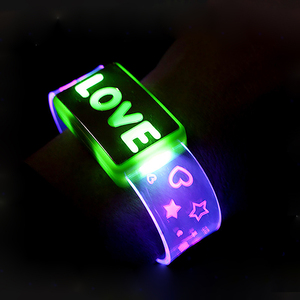 Braccialetto LED LOVE da 8 Pollici, Braccialetto LED Lampeggiante Premium per Feste <span class=keywords><strong>e</strong></span> Concerti, Decorazioni Divertenti per Uso Scolastico - Product Image 2