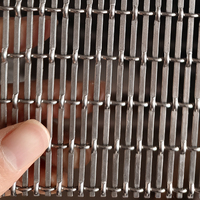 Grille décorative en acier inoxydable et laiton antique pour façade architecturale en bronze, inserts de panneaux et mailles métalliques pour portes d'armoires