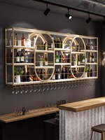 Porte-bouteilles de vin de style industriel de luxe avec éclairage lumineux, en fer forgé, rangement de comptoir pour restaurants, montage mural