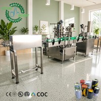 Ligne de remplissage automatique d'entrée de gamme 1200 CPH pour bière et soda avec unité de nettoyage et de rinçage CIP intégrée