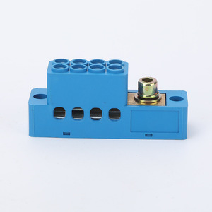 กล่องรวมสายไฟกวนหยาง FJ6 1 ช่องอินพุต 4 ช่องเอาต์พุต แบบติดตั้งบนพื้นผิว IP44 ตัวเชื่อมต่อสายไฟ - Product Image 1
