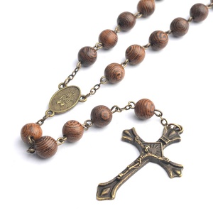 <span class=keywords><strong>Di</strong></span> alta qualità 8mm <span class=keywords><strong>perle</strong></span> <span class=keywords><strong>di</strong></span> <span class=keywords><strong>legno</strong></span> croce collana religiosa vergine maria antico bronzo rosario in acciaio inox catene perla principale regalo - Product Image 5