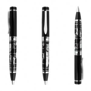 Stylo de qualité avec motif de corrosion personnalisé en relief noir et corps argenté, avec carte du monde en relief - Product Image 6