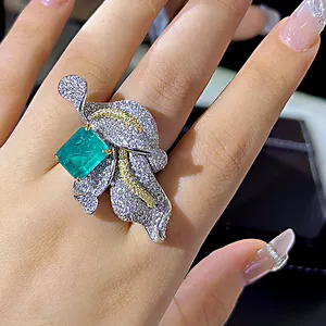 Personalized Luxury Setting CZ Zirconia Flower Ring Women Jewelry Silver 925 Gemstone Ring